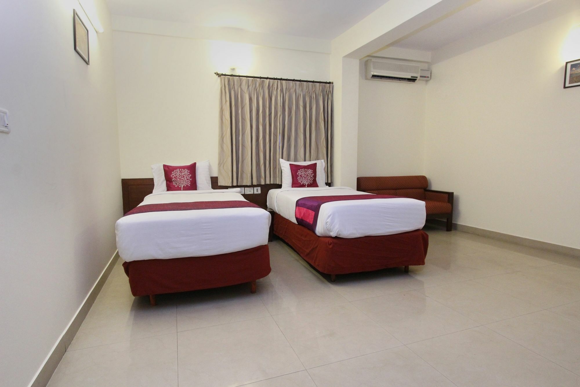 Hotel O Abhimaani Comforts Bengaluru Zewnętrze zdjęcie